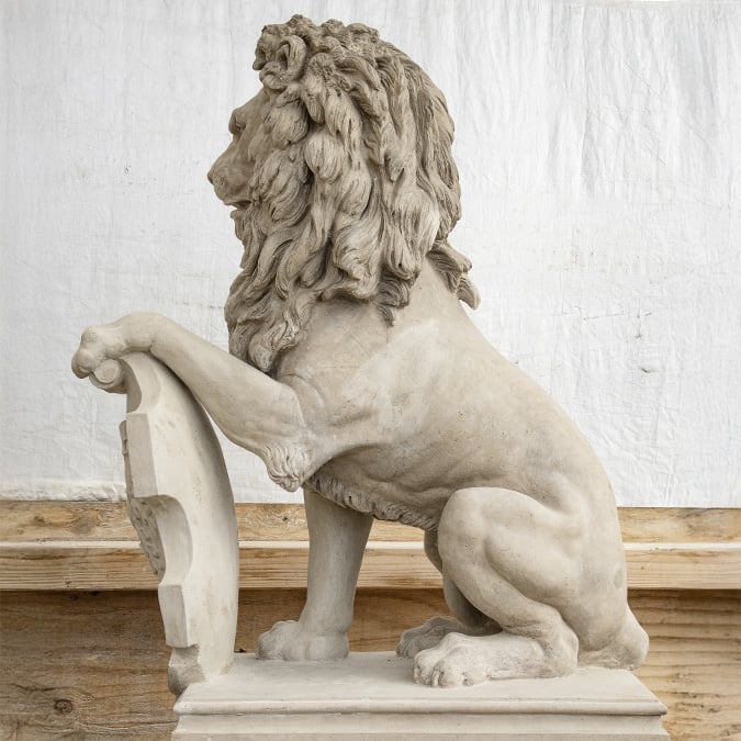 Löwe Schloss Hoppenrade